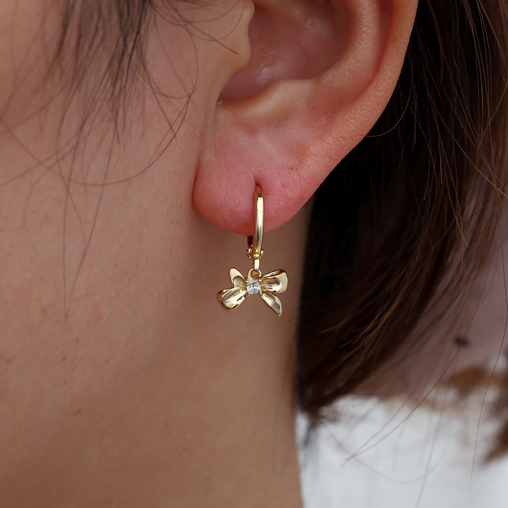 Diamant bow oorbel