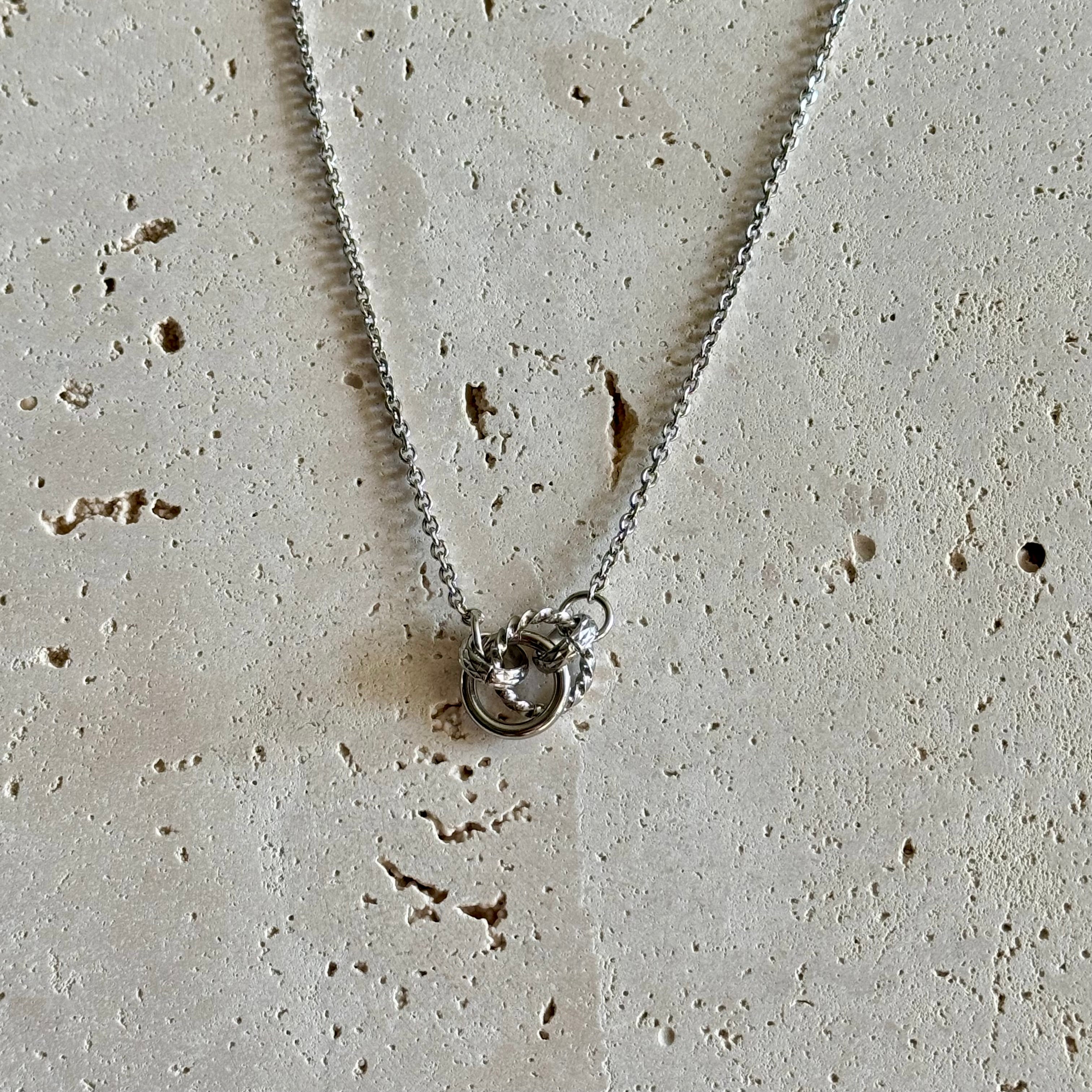 Infinity grace ketting