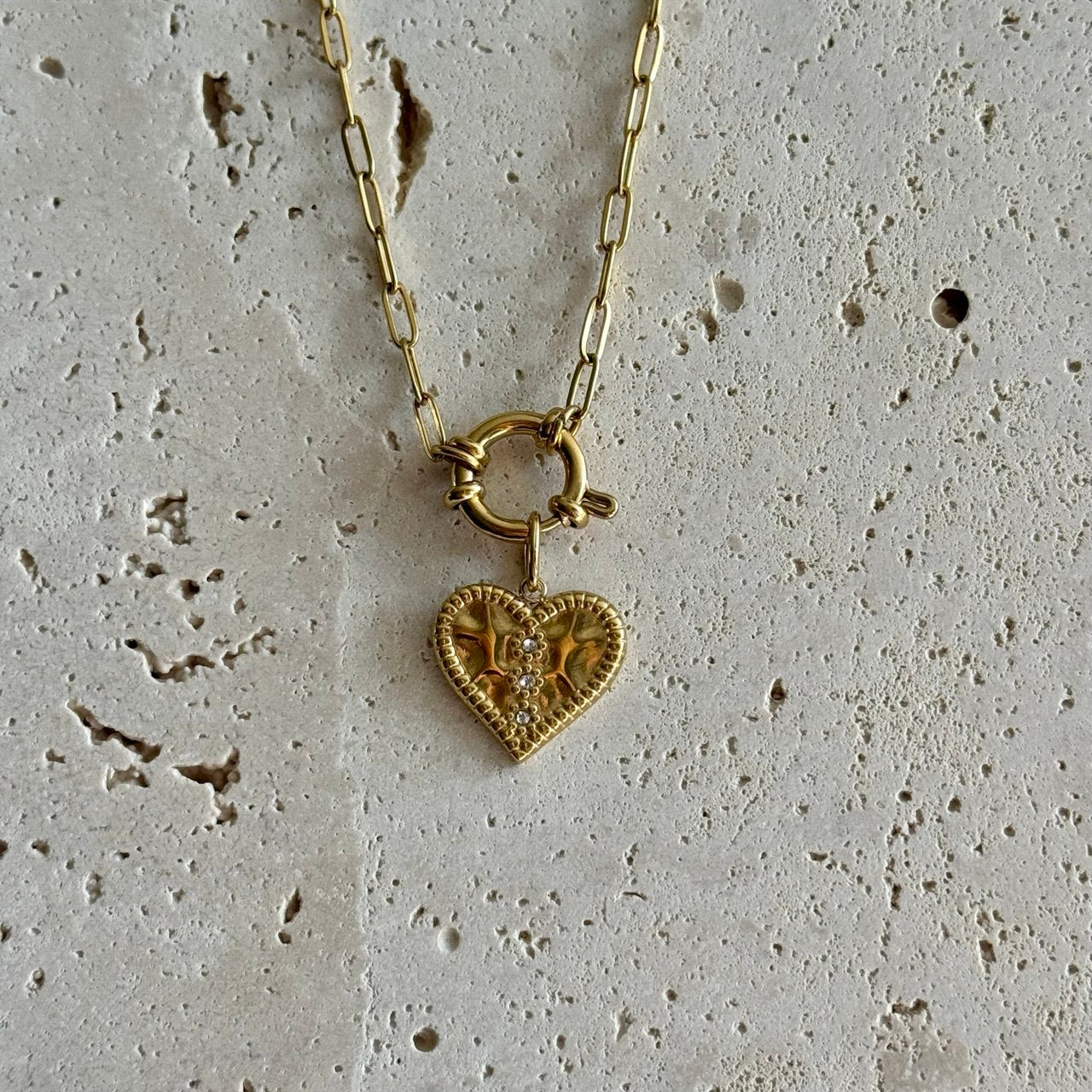 Shine of love bedel